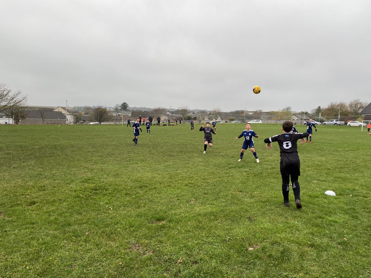 TYFC2009s's tweet photo. Good game of football today hosting CBC Hilton at Newburgh School.
Best of luck to @2009_cbc for rest of the block! 🔵⚪️🔵⚪️ https://t.co/yviUwRSbEJ