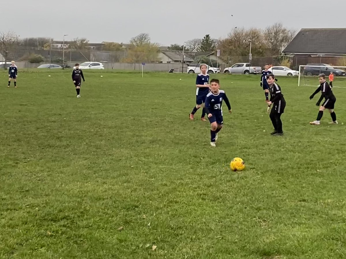 TYFC2009s's tweet photo. Good game of football today hosting CBC Hilton at Newburgh School.
Best of luck to @2009_cbc for rest of the block! 🔵⚪️🔵⚪️ https://t.co/yviUwRSbEJ