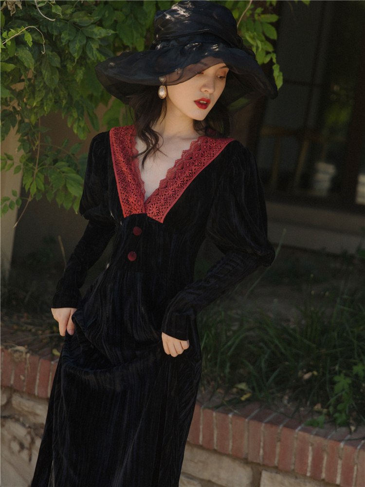 Best Quality Series Black Velvet Elegant Princess Palace French Autumn Winter Fashion Retro Women Dress 6422
facebook.com/commerce/produ…