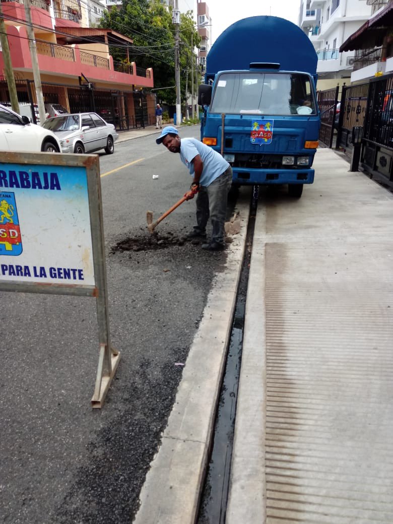 caasdrd's tweet photo. Avería resuelta sobre línea en la calle San Juan Bautista # 34 Residencial Doña Carmen https://t.co/Mxo2EQjft0