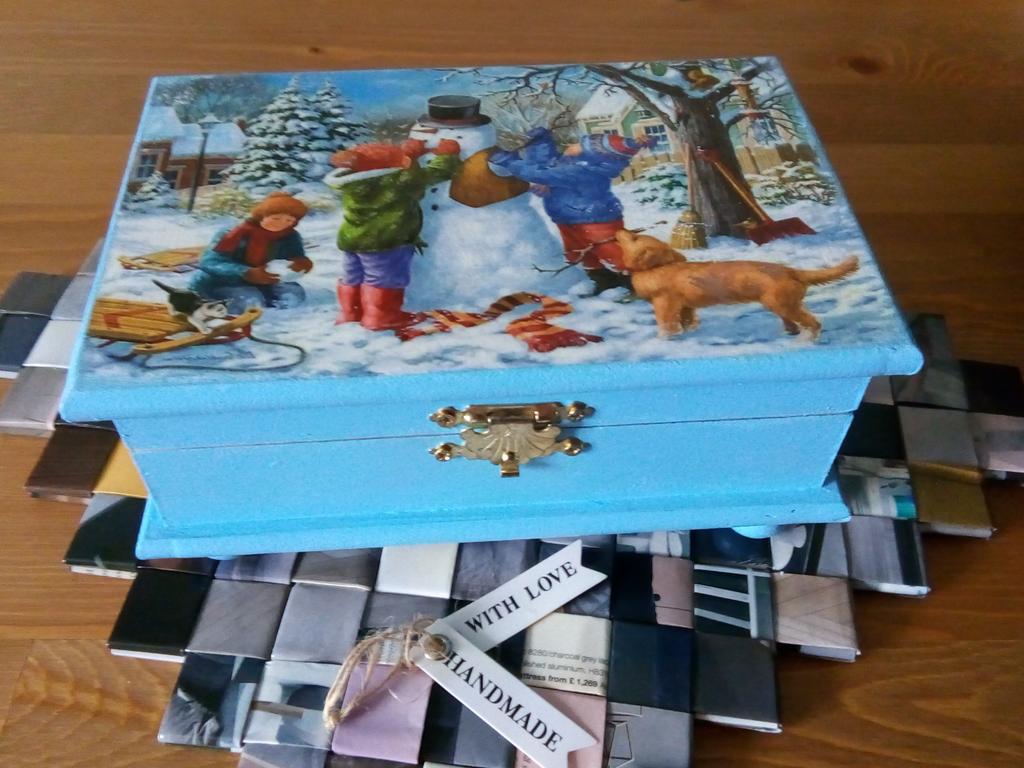 CraftPicarona's tweet photo. The snowman and his friends forever ❤️⛄
#snowman⛄ #winter #makeasnowman #misssnowman #holydays #missing #oldwinters #childhoodmemories #memories #kindess #etsyshop
#etsyhandmade
#etsygifts
Shop online ❤️
https://t.co/GYF2z45iVt
Happy Crafting🙂🦉 https://t.co/BMfAJFtSpt