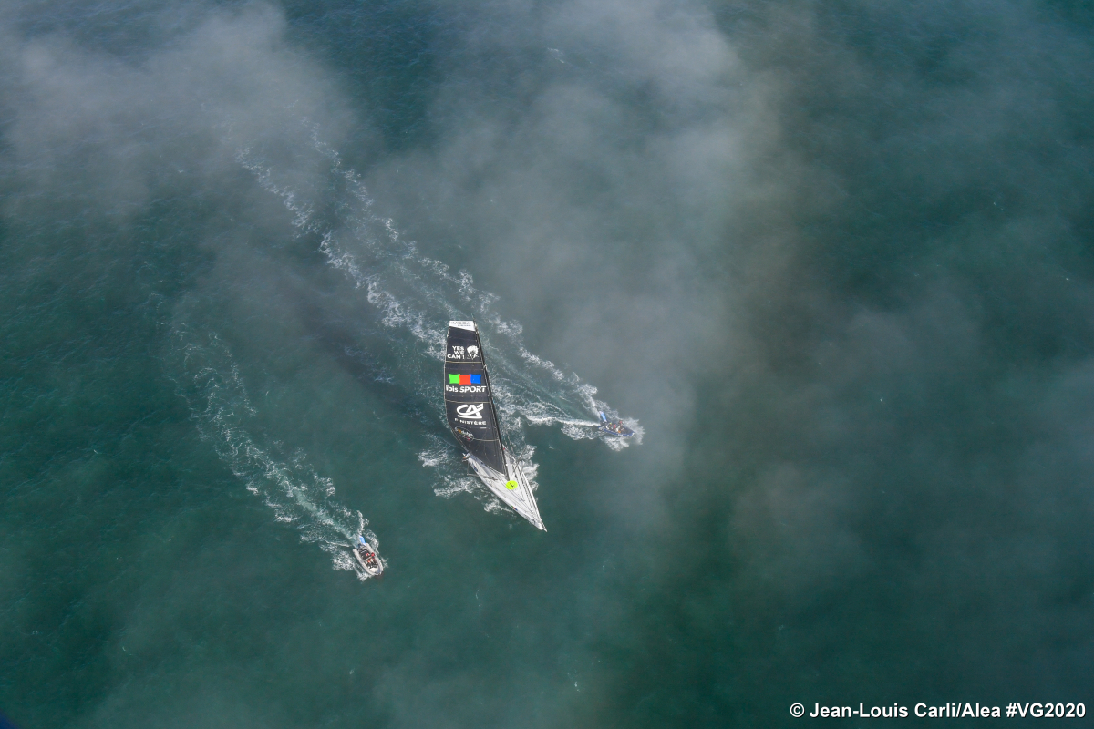 VendeeGlobe's tweet photo. 🚁 Magnifiques images aériennes 📷 https://t.co/4xq2Clqfyp