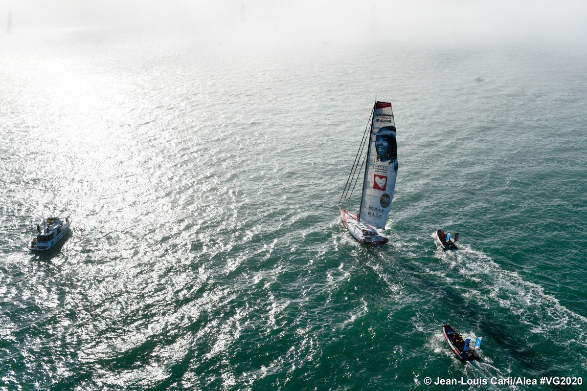 VendeeGlobe's tweet photo. 🚁 Magnifiques images aériennes 📷 https://t.co/4xq2Clqfyp