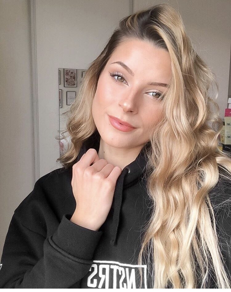 NostressParis's tweet photo. Passez un agréable dimanche et restez Nostress . Les jours à venir ne pourront être que meilleurs ! 🙏🏼💪🏼

#nostressparis #nostress #sundayvibes #positivemindset #streetwearstyle #influenceuse #frenchinfluencer #beautifulgirlsofinstagram #worldwideshipping #newbrand https://t.co/zzyXCkE2Bf