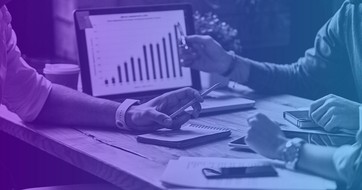 Myslíte, že videohovor dnes ovládne každý? 👀  Že bezpapírová kancelář je trendem roku? V rámci naší série #nedelnicteni vám ukážeme, jaký je stav ve firmách podle našich zjištění. Nahlédněte pod pokličku dat z Digiskills assessmentu. ➡ bit.ly/zajimavosti-as…