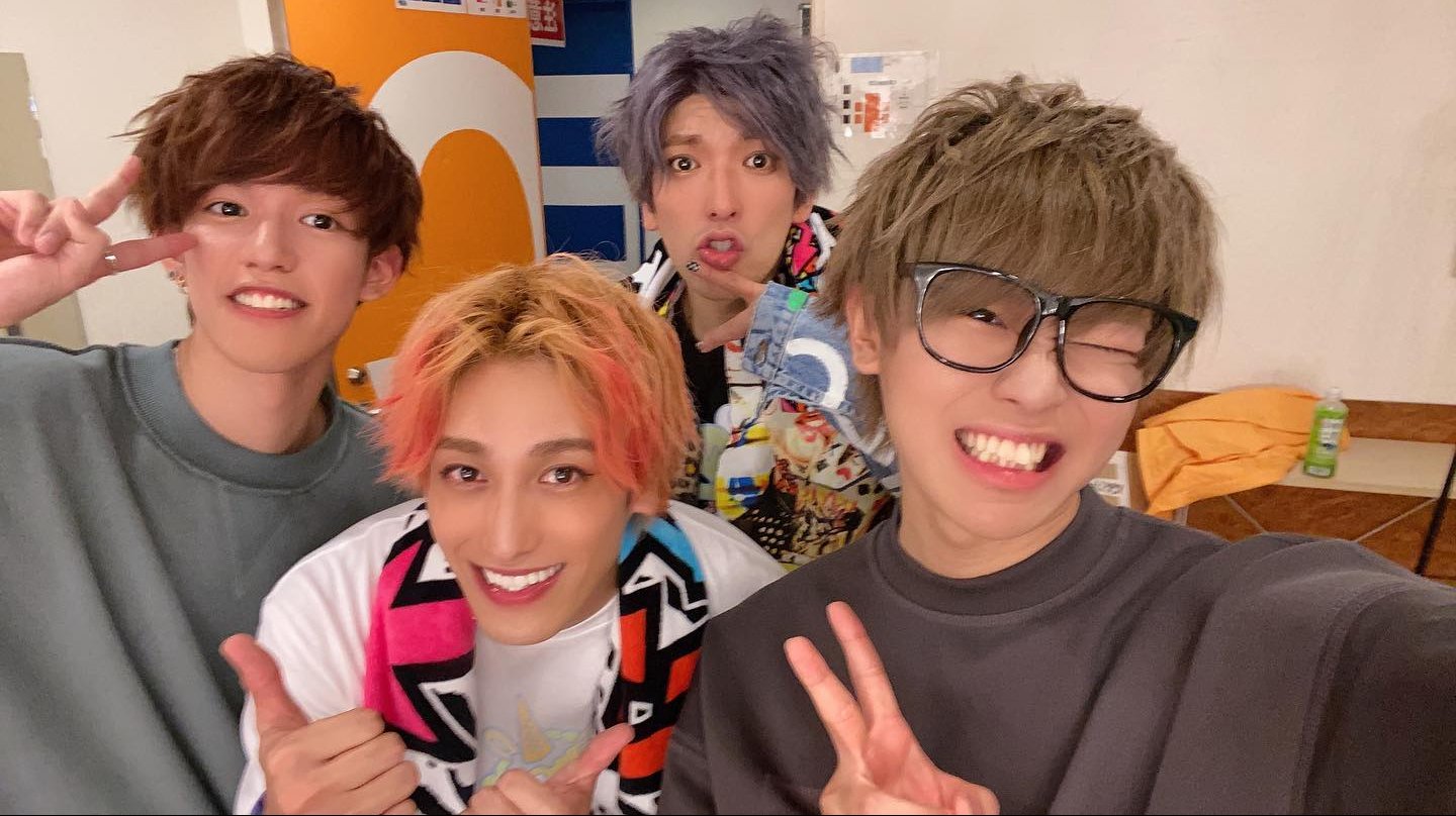 E香 本当かっこいぃぃぃぃ Exit かねちー 兼近大樹 りんたろー スカイピース T Co Nu6cfaaew7 Twitter