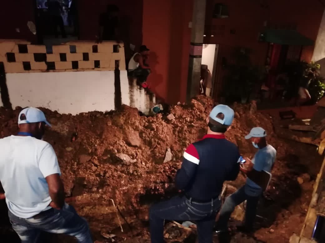 caasdrd's tweet photo. Trabando día y noche

Ayer continuamos los trabajos en Santa Bárbara, llevando solución a sus residentes.

#CAASDRD #LlegandoyTrabajando https://t.co/WaEuse9Rz1