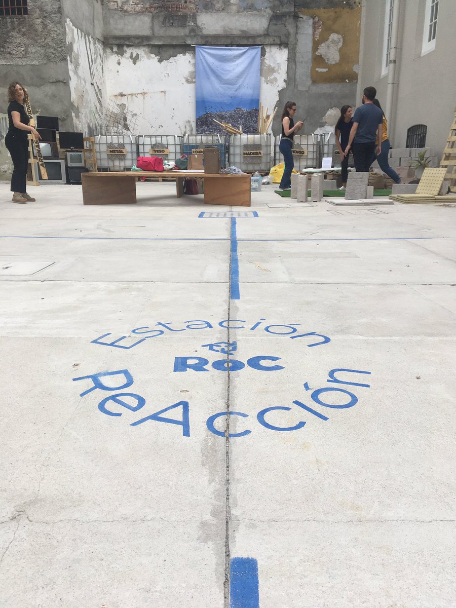 MarianaRobano's tweet photo. Estamos abiertos esperándolos en el @eac_uruguay para #Pensarcircular en el último día de la muestra @alfredoghierra
Domingo radiante ♻️🌀✨ https://t.co/U75Bxwbq0r