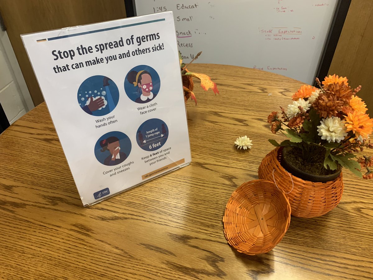 lexie_petrovic's tweet image. The program started when KPS decided to go virtual. It takes place 3 days a week and looks to help students ages 1st to 5th grade. 

Every kid gets their temperature checked, a mask, and is safely distanced at a 8 ft. long table. 

#LearningHubs #WestMichigan @wwmtnews