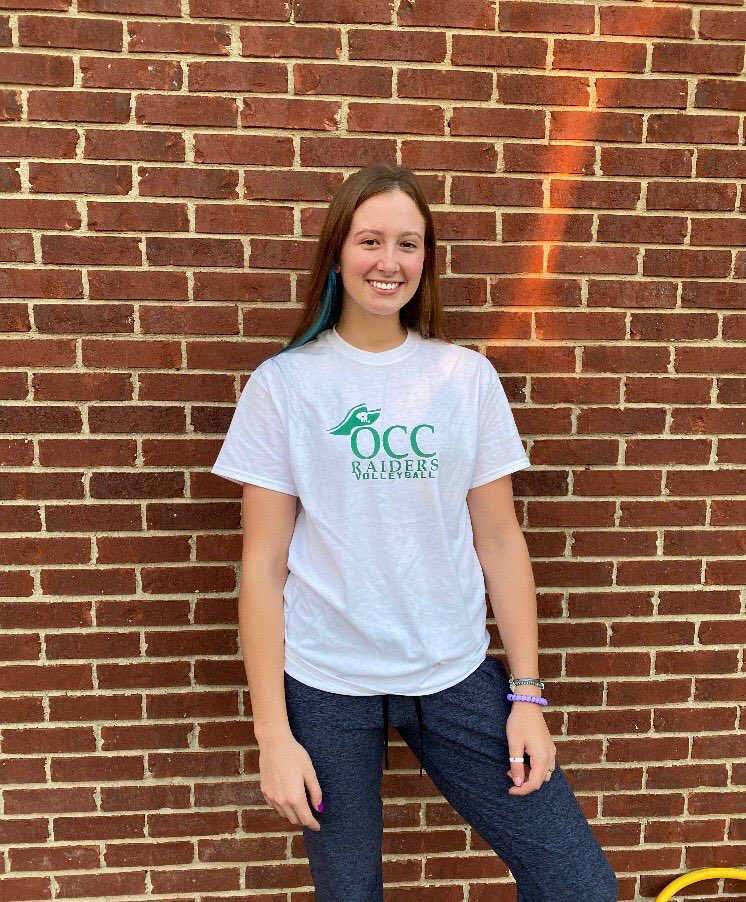 Eisenhowervb's tweet photo. Congratulations to our girl Maddy Mets on her signing with OCC to play vb 🙌🙌. Amazing work ethic!!!Ike vb is so proud of you 💙 https://t.co/L16CSvM9cb