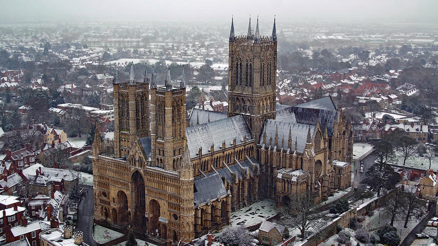 Ultimate Church Competition Round One, Bracket E:Coventry Cathedral vs Lincoln CathedralLincoln Cathedral: