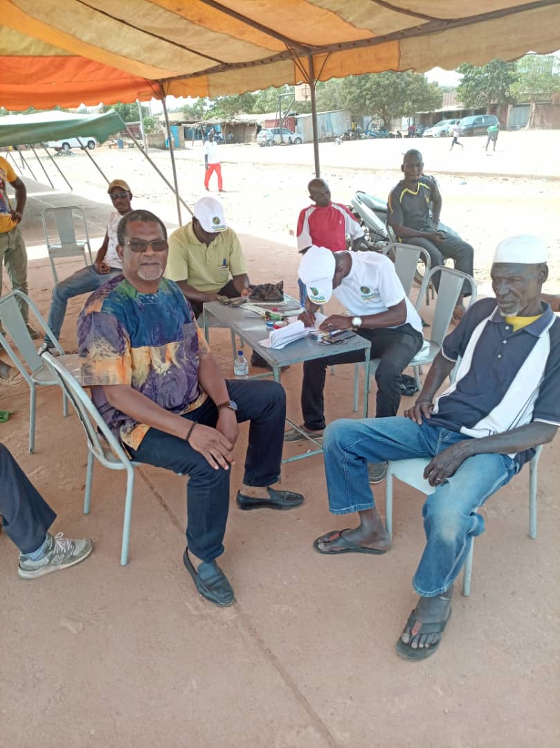 abdou_dia's tweet photo. Arrondissement 8 de #Ouagadougou
Actuellement avec une dizaine d’équipes de joueurs de pétanque. La finale est attendue ce soir.
#DimancheUtile https://t.co/ke3lBfCqlV