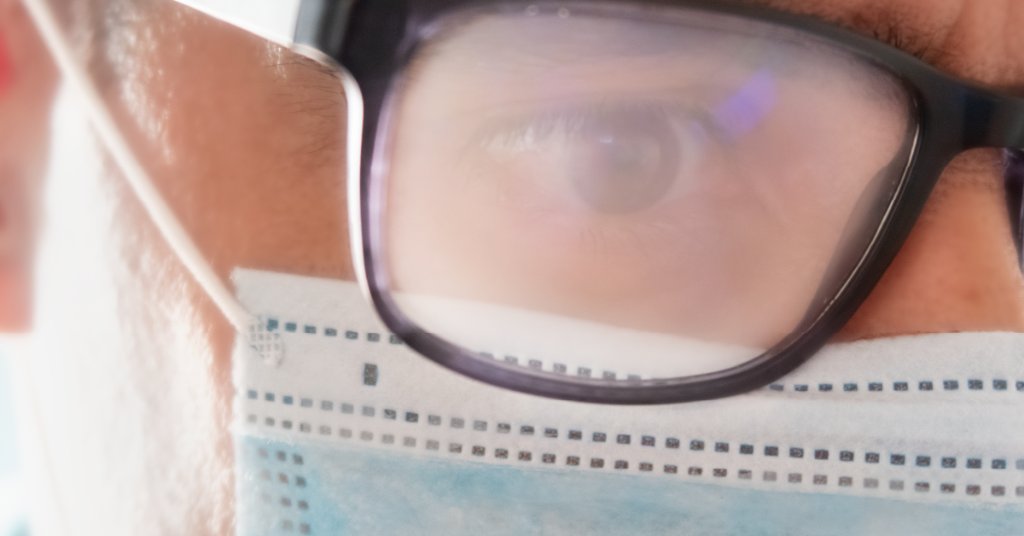 WebMD's tweet photo. If your glasses fog up while wearing a mask, you're not alone. While there's no perfect solution to fix it, there are some things you can try to minimize the fog. https://t.co/oMVIF1oa5t https://t.co/vUInvki3Eg
