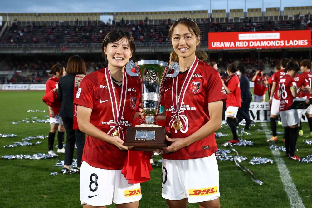 祝 なでしこリーグ 浦和レッズレディース優勝 猶本光 サポーターズサイト ファンサイト Hikaru Naomoto 文武両道