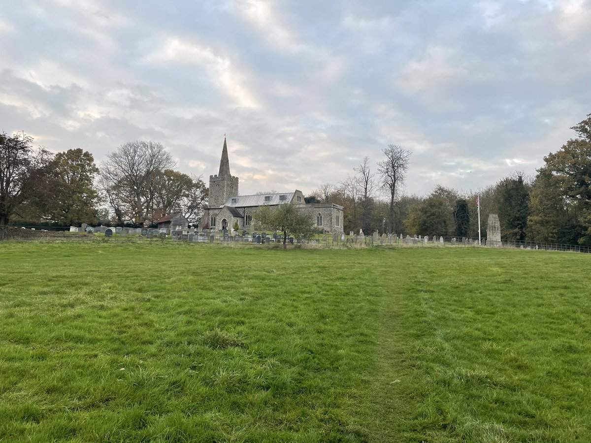 johanntasker's tweet photo. #LestWeForget  #Polstead, #Suffolk https://t.co/vYNVS55PeI