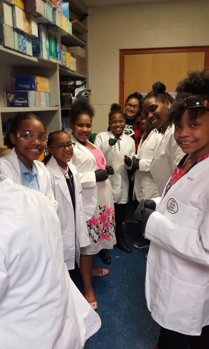 CagneyElayna's tweet photo. Two years ago today ✊🏿 #seemsfitting #blackgirlsinstem #stemclub #labcoats @NerdsquadI https://t.co/qS5ZZJlx1q