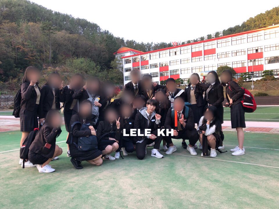 LELE__KH's tweet photo. #도영 #DOYOUNG #NCT127

오늘 아는 지인 학교에 도영이 웹드 촬영하러 왔는데 내가 팬인 거 알고 사진 풀어줌 김도영 비율 개좋고 귀여웠다고 함 ㅠㅜㅜ https://t.co/ElhARQJzu1