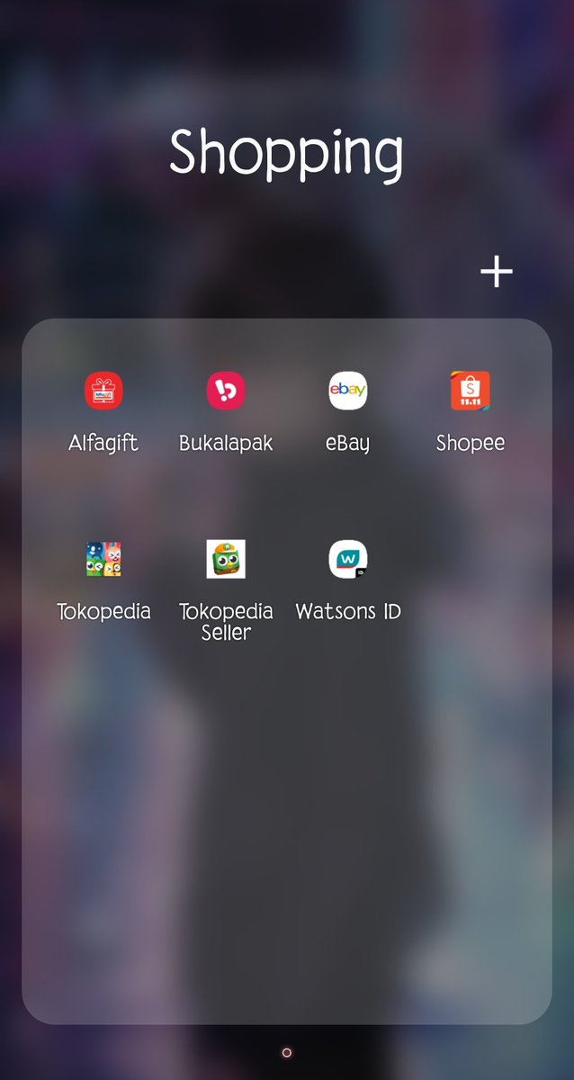 ratnawsp's tweet photo. @samsungID Belinya dikit, tp scroll-nya berjam2🤣 Jadinya ngabisin baterai. Kalau pakai #GalaxyM51 gak bakal cemas lg lah yaa.. #XtremePower nya bikin kuat scrolling marketplace favorite smp nemuin barang yg dimau😁👏 https://t.co/cPKYjM50HO