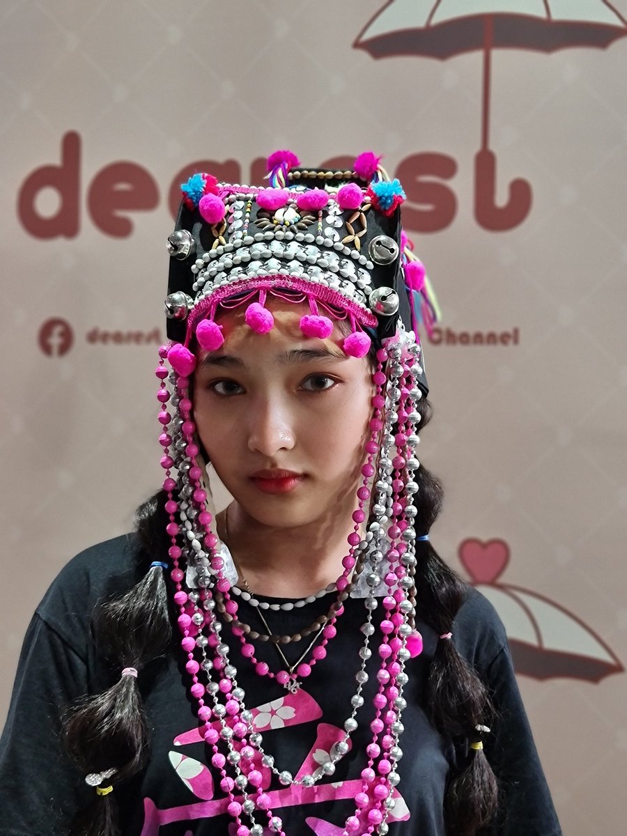 jokermaster619's tweet photo. #ผมเอาแครอทมาฝาก ^^ สาวๆ #Dearest #DearestIdol น่ารักแทบขาดใจครับผม คุณโบนัส, คุณมายด์, น้องมะตูม และน้องโฟม^__^ #BonusDearest #MindDearest #MatoomDearest #FoamDearest ในงาน #IdolExchange #ไท้ไทย รอบนี้ไม่เอากล้องไปครับ ใช้เจ้า #Samsung #GalaxyNote20Ultra ถ่ายล้วนๆ^^ https://t.co/dbrVgU93mt