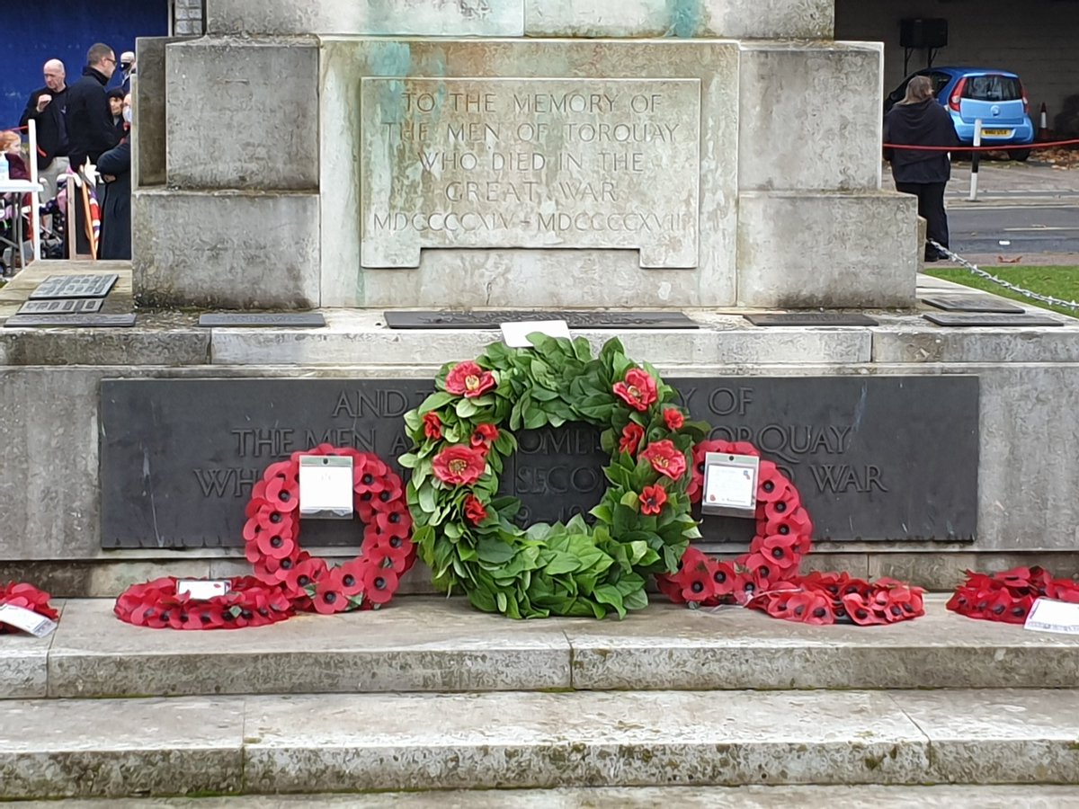 kevin_j_foster's tweet photo. A fitting and well organised service in #Torquay this morning for #RemembranceSunday #TorbayHour #BoostTorbay https://t.co/kSQImtnczm
