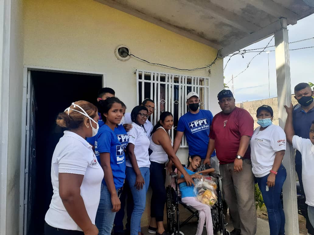 CamaguanPpt's tweet photo. Llevando Ayuda Social a los más necesitados a Nombre de Empresas #Silmaca y del #PPT #PPTCamaguan @jleopoldomatos1 https://t.co/vEbMkCzdCZ