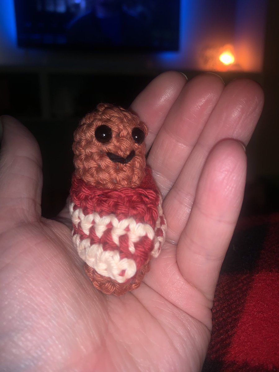 HookedByBex's tweet photo. Check out my Christmas decoration collection! #puddings #snowmen #pigsinblankets #crochet #handmade #shophandmade https://t.co/TOaj53VC87