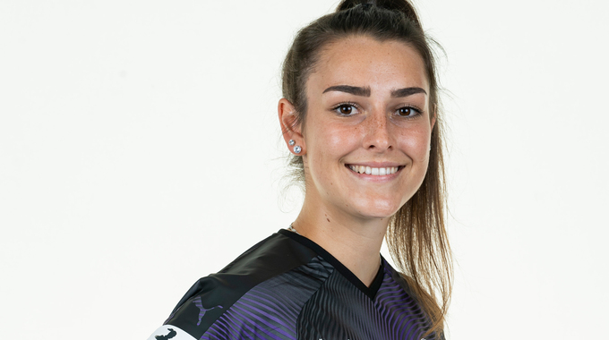 FFB_Ergebnisse's tweet photo. 🆚 SC Sand 0:1 SGS Essen
⚽️ 14' Tor für SGS Essen, 0:1 Selina Ostermeier
#Bundesliga | #DieLiga | 8.Spieltag | #SCSSGS https://t.co/kiNUIZxUuj