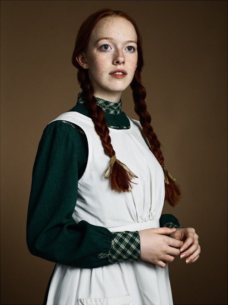 _mrs_brekker_'s tweet photo. Happy Birthday @AmybethMcnulty. You have been my biggest inspiration and I hope that you have a wonderful day. You deserve the world Xx💖💞✨🧡🥕#renewannewithane #saveawae #amybethmcnulty https://t.co/qu51OpJTRk