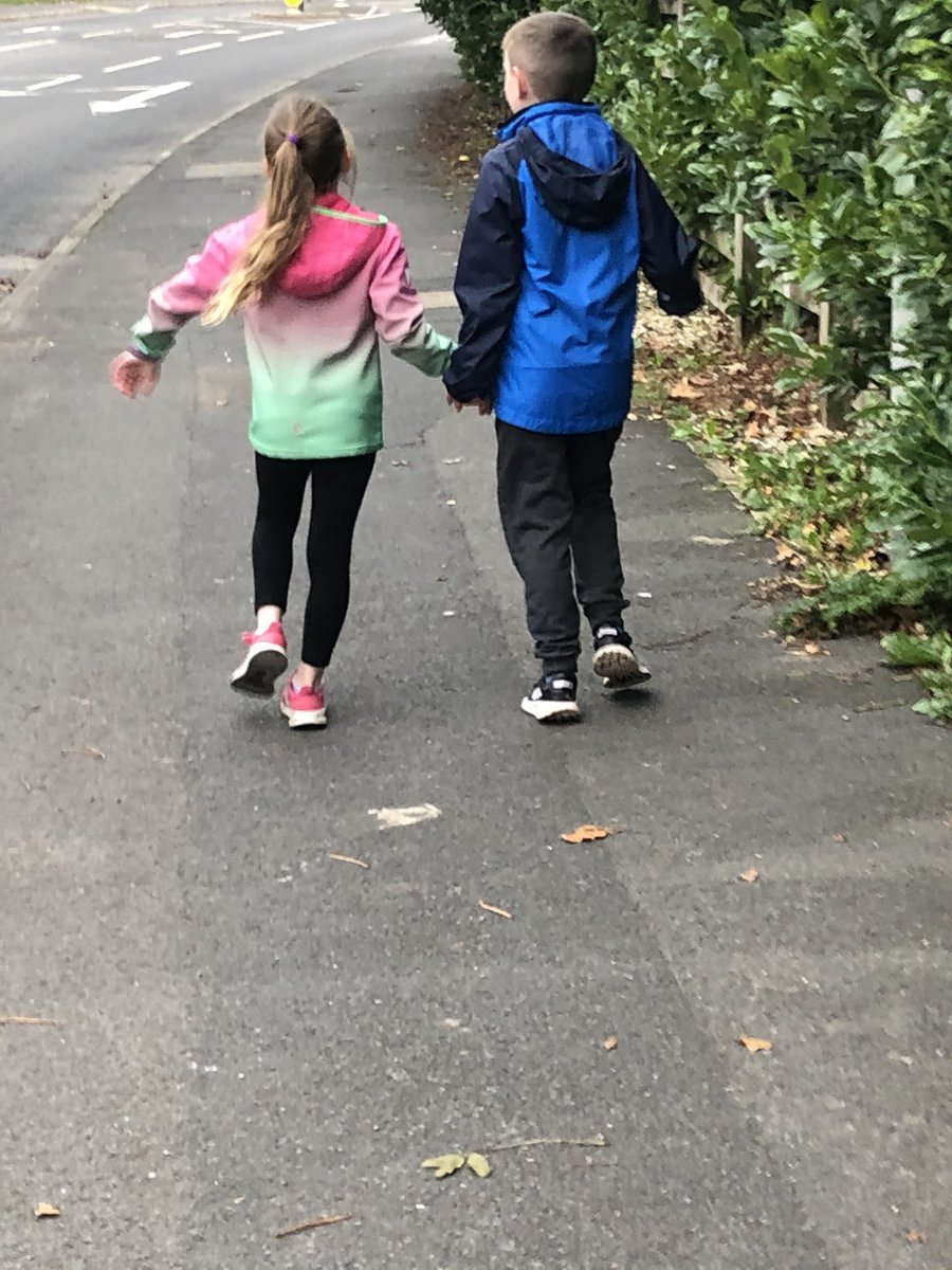 destinyuk's tweet photo. Getting some more miles in this morning for the @ashbridgeschool Countryfile Ramble in aid of Children in Need #ChildrenInNeed #countryfileramble #teamashbridge #lejog https://t.co/57nfxjem9D