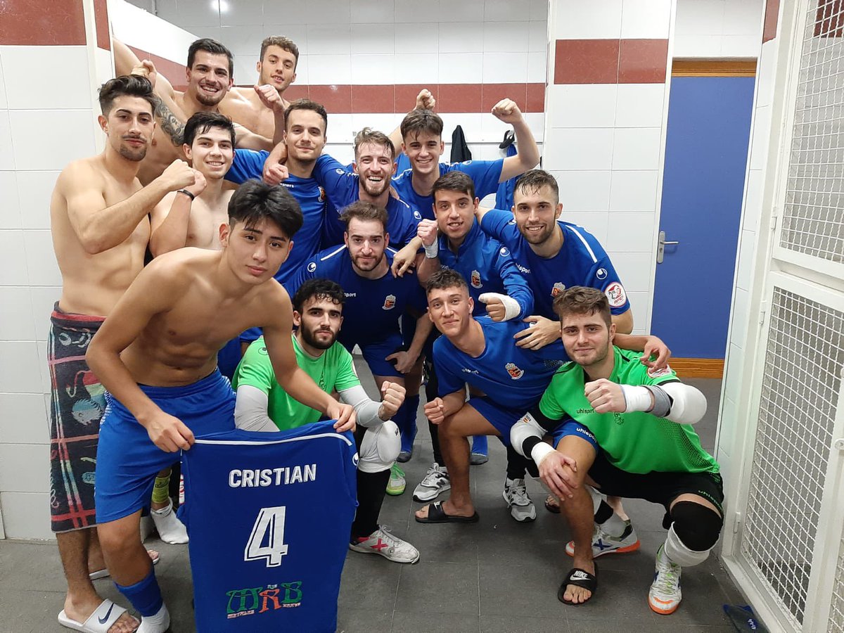 1mostolesfs's tweet photo. Enorme Equipo!!!
+3
#SomosFutsal
#canteraazul https://t.co/rmGFPQTUPq