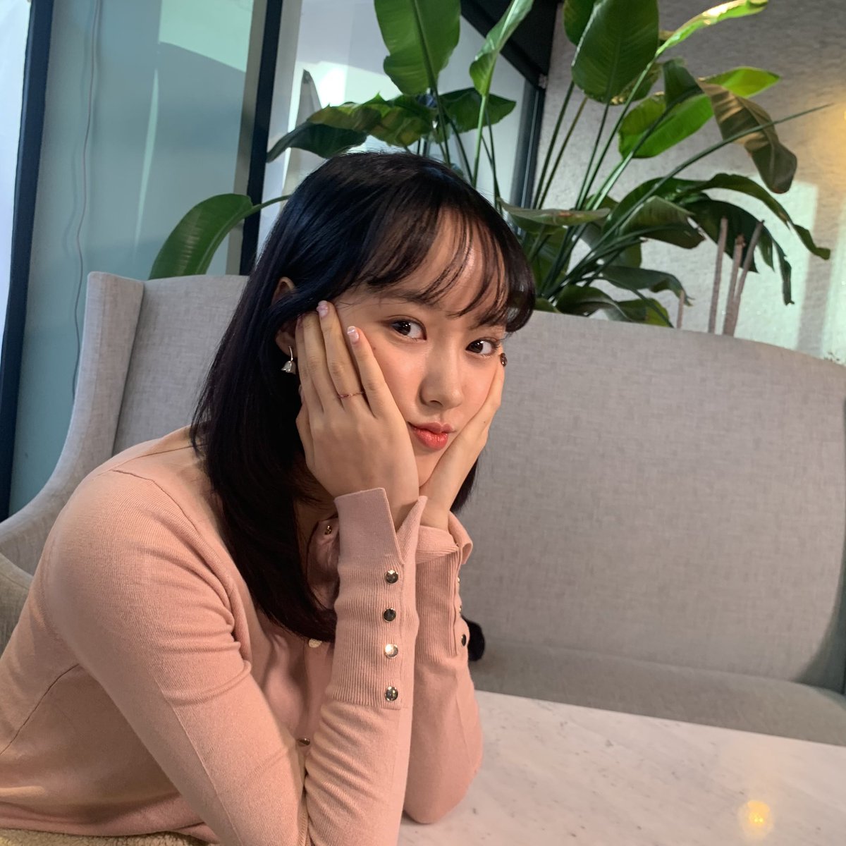 WekiMeki's tweet photo. 우동이가 찍어준 오늘의 세이 😄 

#11월_첫째주 #마무리 #🌱🌻 https://t.co/thGJ52u1zR