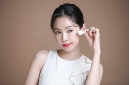 sonaeunpics's tweet photo. "I am happy to be a model for a vegan beauty brand that values ​​ethics and coexistence with nature. I look forward to future activities with Glowoasis" trans ⓒAllForNaeun https://t.co/6tXKWEUzu5