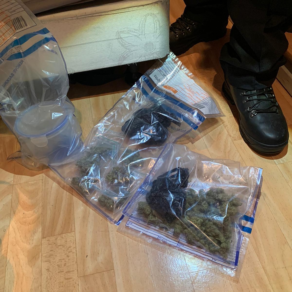 Knellar & Watford tweet media