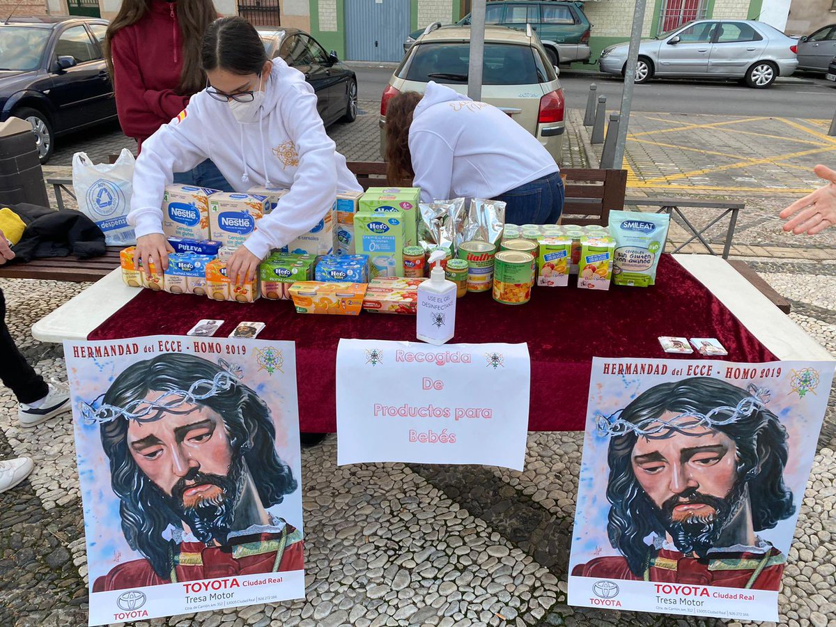 Pilateros_Cr's tweet photo. Seguiremos trabajando para ayudar a todo aquel que lo necesite en estos tiempos de pandemia. 💪🏼❤️
#familiapilatera #pilateros #siempreayudandoalosquemasnecesitan #queaningunbebelefaltedenada #futuro #masqueunahermandad #recogidadeproductosparabebes #unidoscontralanesidadypobreza https://t.co/IAoEvqOX6k
