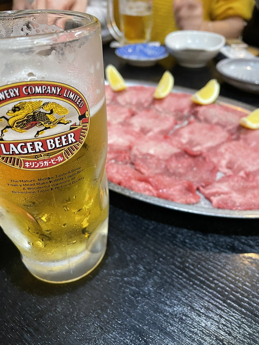 giuliano329's tweet photo. 第二ラウンドは焼肉！

#焼肉 #ビール #ビール好き #おいしいは正義 #お酒好きな人と繋がりたい https://t.co/pOwIvBJYBj