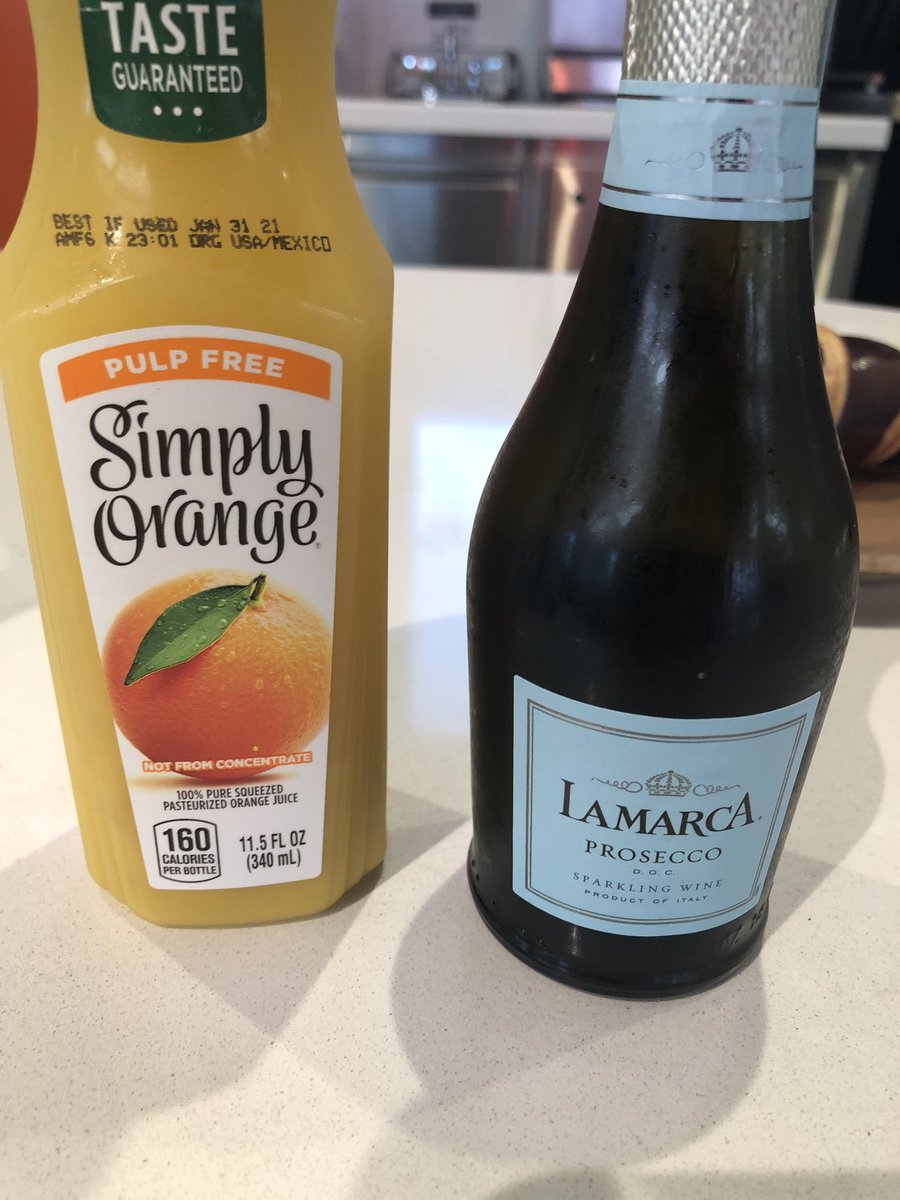 LilDisFan's tweet photo. Bless #todaycafe. @UniversalORL #alwayswiththemimosas https://t.co/rX3UEOORm9