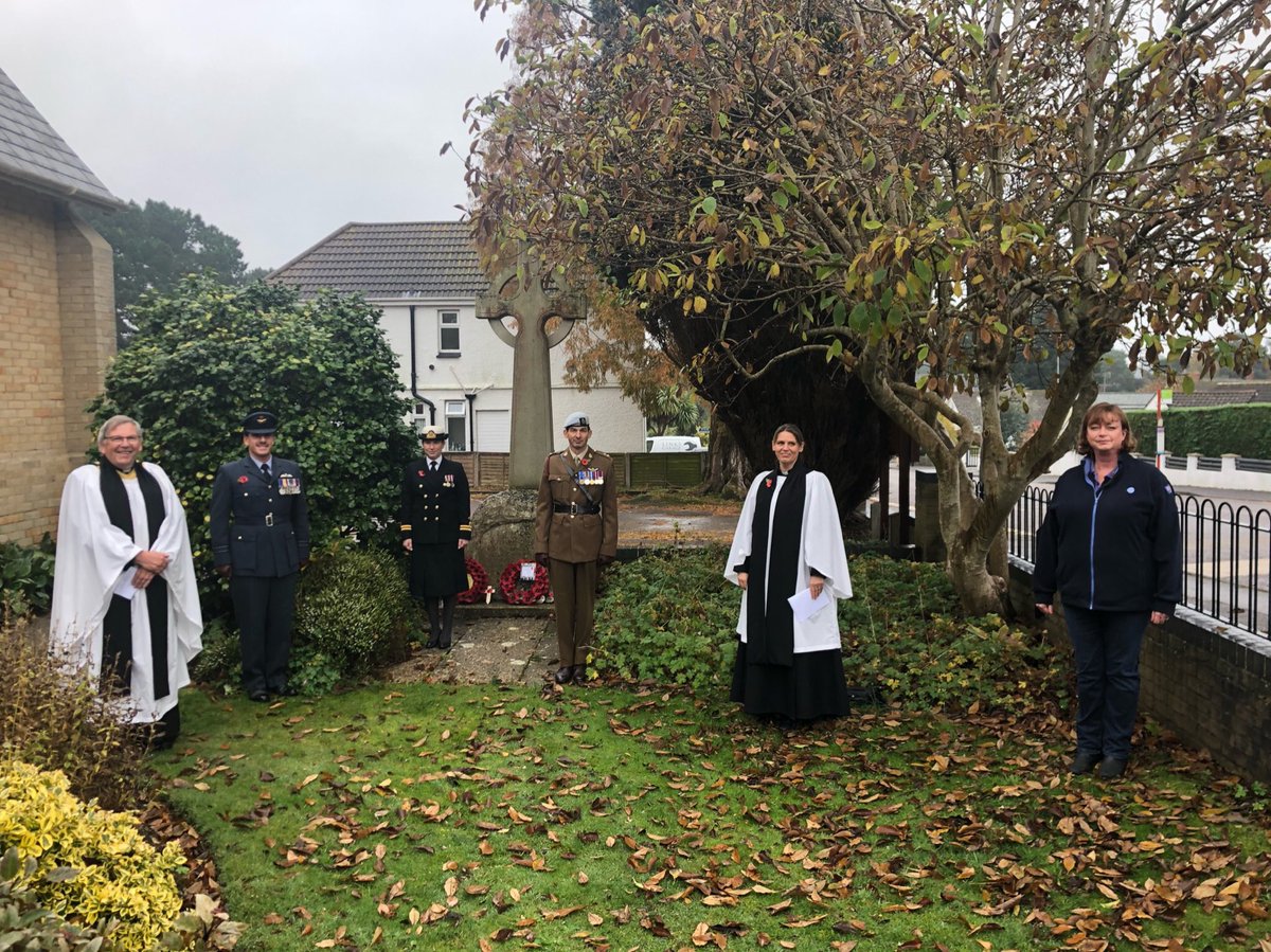 Rev_LouiseEllis's tweet photo. #WeWillRememberThem @Holy Angels Lilliput ⁦@DioSalisbury⁩ https://t.co/VPlEcvH8fX