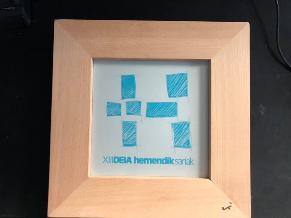 Andoni_tenor's tweet photo. Eskerrik asko!! Muy agradecido a @deia_eus por hacerme entrega del premio XIII Deia hemendik sariak. #Getxo  Feliz domingo ;-) https://t.co/sqBUE5vjnN