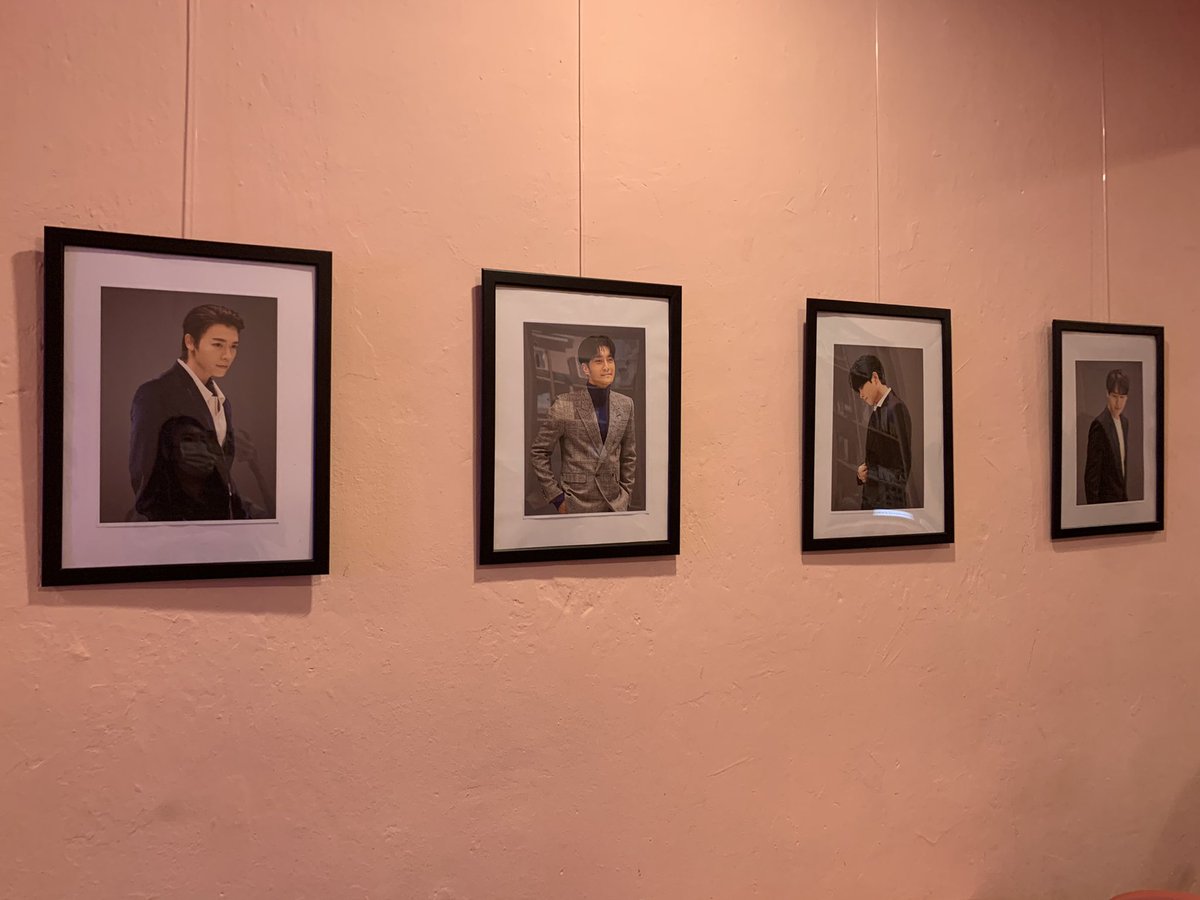 UnderSJSKY's tweet photo. Special shout out to @gtm_cafe for being really patient with us despite the crowds and keeping us safe by reminding us to keep a safe distance when we were all so happy to see each other!
#Undersjsky
#์ํผ์ฃผ๋์ด_15์ฃผ๋
_๋ค_์ฃฝ์ฌ
#์ํผ์ฃผ๋์ด #SuperJunior #15thAnniv_WalkTogether https://t.co/FckSfQ7Xj2