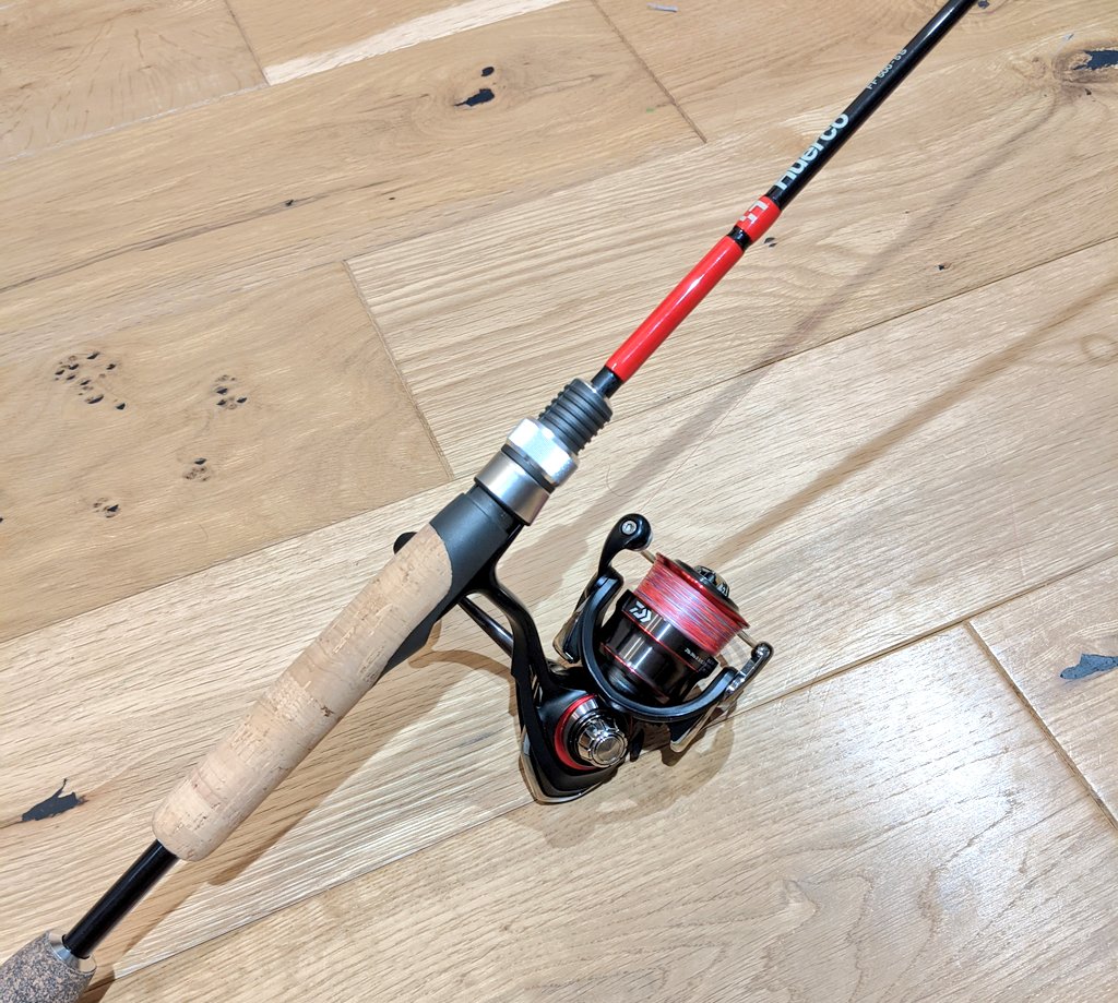 twfds's tweet photo. バス釣り行きたいけど
今週はまた家族でトラウト
グラスロッドでクランキン
#huerco #FF500-5S
#フエルコ #発光路の森 https://t.co/Camx70AIMU