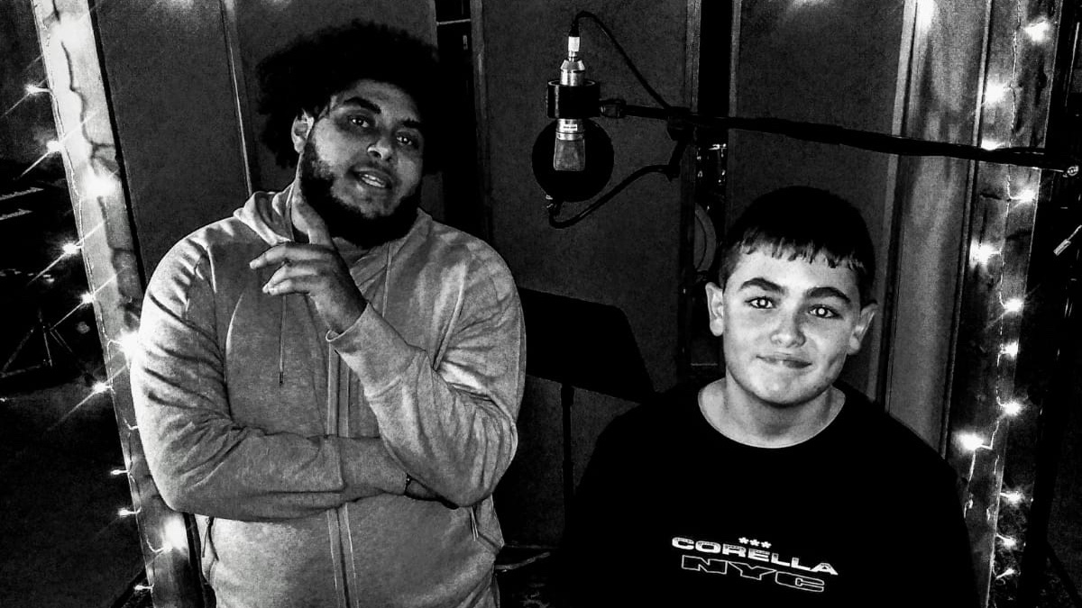 sirpaullewis's tweet photo. So proud of Dylan @DFENDALONDON Amazing day recording with @ItsBigZuu yesterday, such a lucky lad, but the harder you work, the luckier you become! Thanks @YUAFOfficial @ShayDRap @mcangeluk @CapoLee100 @maxsonicldn @TheMidiMusicCo #GreatToBe #YNWA https://t.co/7ftqDHKiGQ