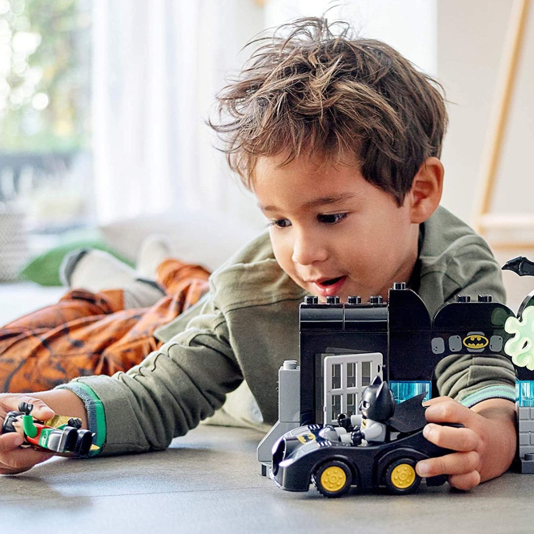 homes_seven's tweet photo. Looking for a different way to support children in foster care?  Help now by purchasing them a Christmas Present from their wish-list!  Visit Amazon Now to see their dreams for this year. 
https://t.co/uzECvbfnKU https://t.co/sbcxYjamxx