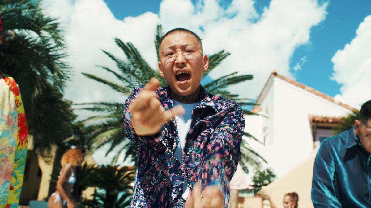 Bl2Tomo's tweet photo. New Direction work.

OGF&amp;ZOT on the WAVE - TAKI(Official video)

https://t.co/J1NKh7nth0

@zotonthewave 
@OGF_info 

Director TOMOBL2
DOP @taiga3733 
Color @ken__yoshimura 
Lighting Seijyun Ichinose
@simusei0210 https://t.co/eJBApDZzVB