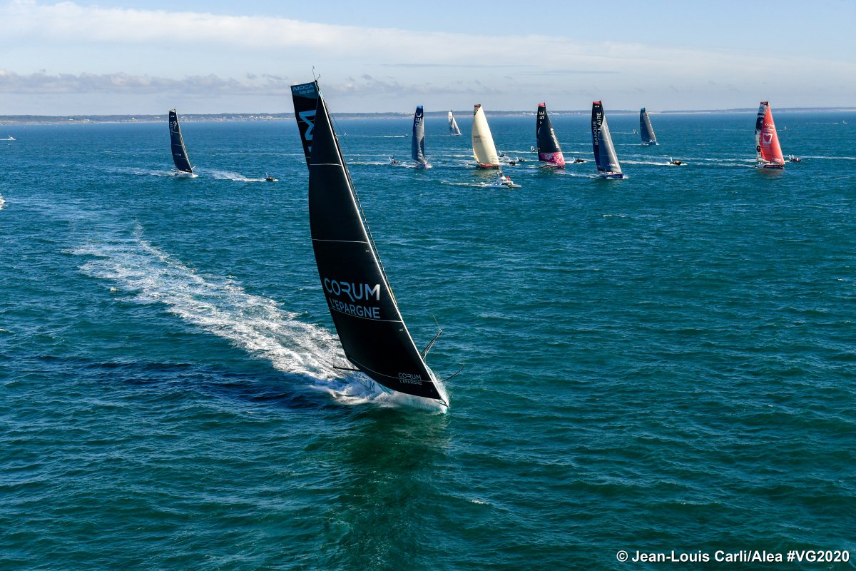 volodia's tweet photo. Bon et beau départ !
#VG2020 
© Jean-Louis Carli/Alea
© Yvan Zedda/Alea https://t.co/JRStKlggiI