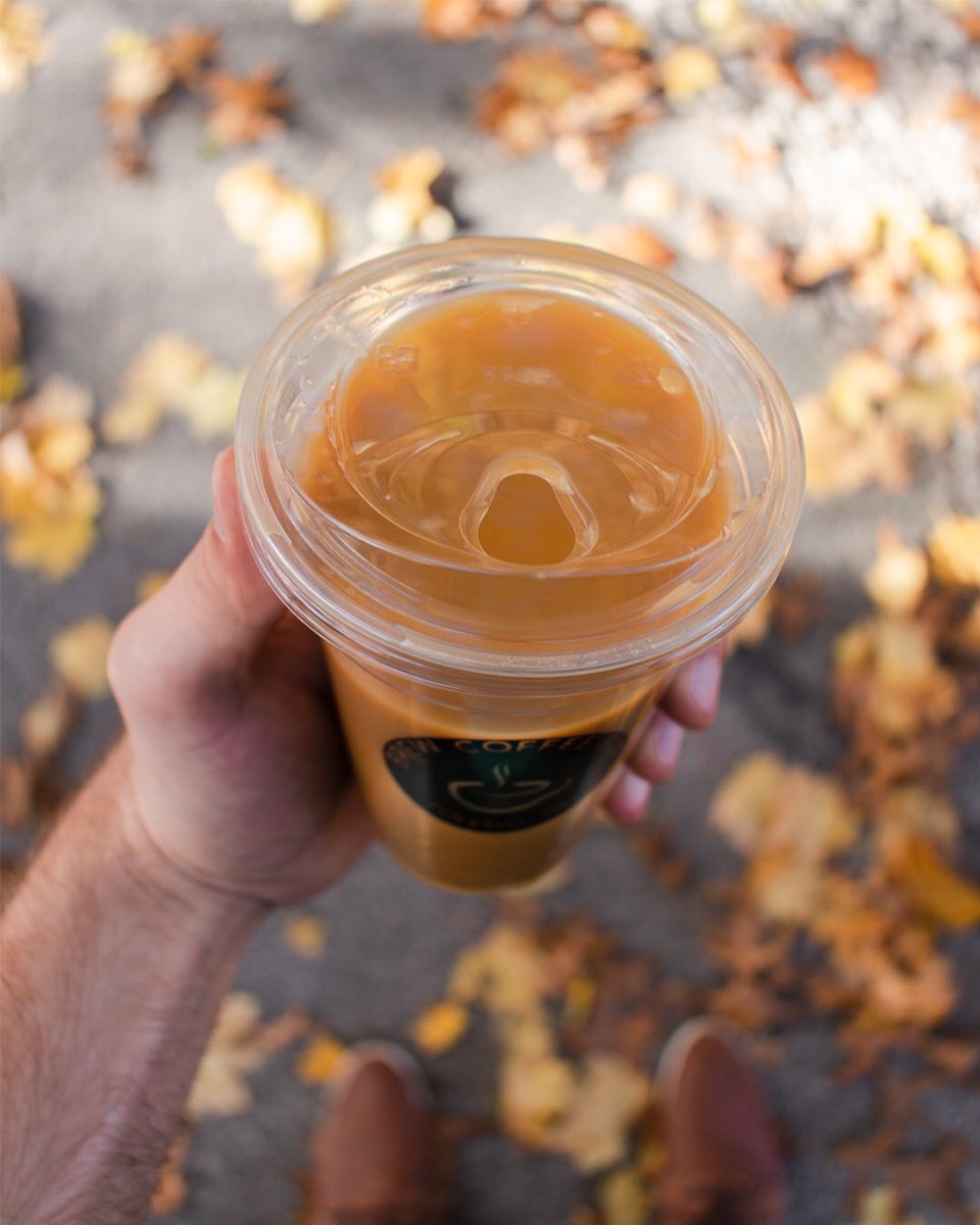 brewtoledo's tweet photo. We are now offering strawless lids #sustainability
•
•
#coffee #cozy #candles #shoplocal #supporttoledo#dowtowntoledo #toledocoffee #toledofoodie #november https://t.co/qqueUpIDTv