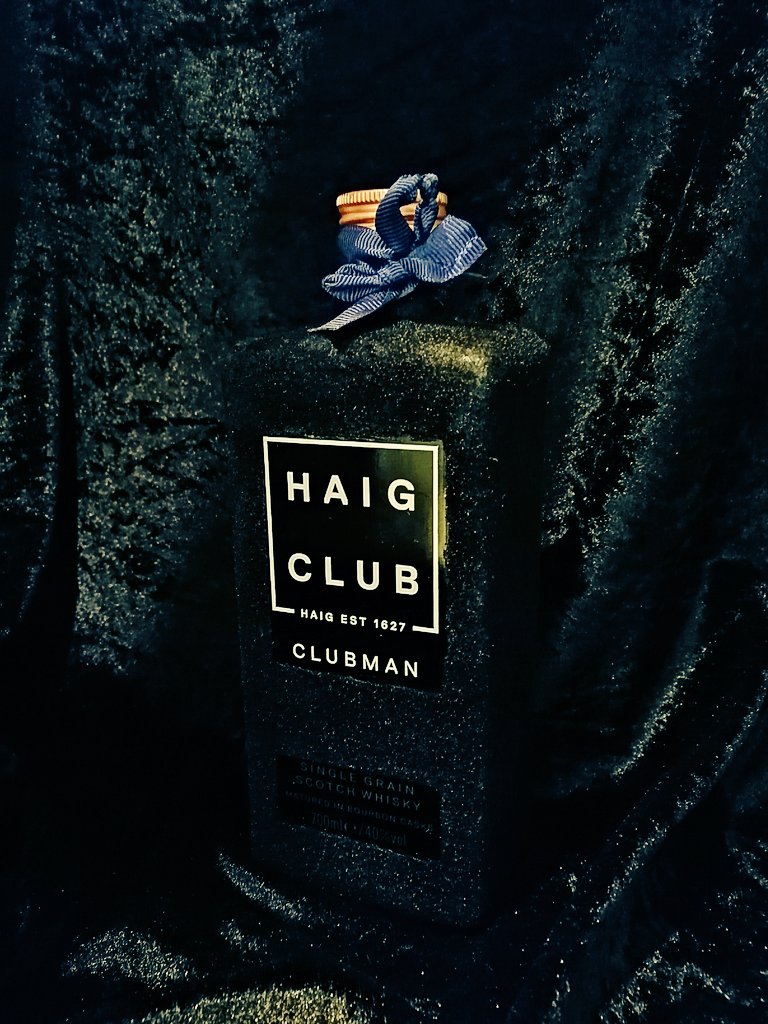 SuedeBottles's tweet photo. @HaigClub the only club you are invited to 🎩#suedebottles https://t.co/Vt3I1Yz65C