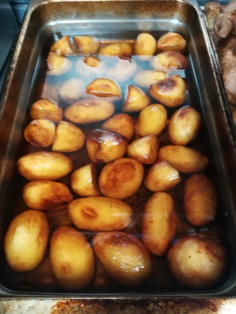 Duck fat roasties!!! #Sundayroast #LazySunday