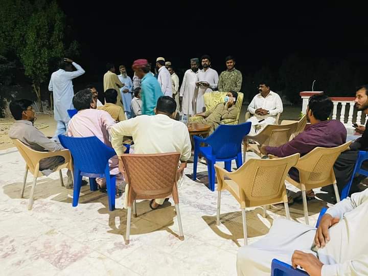 AhmeedJanjhi's tweet photo. مٹہی: نومبر 08  پاکستان پیپلز پارٹی ایم پی ای ارباب لطف اللہٰ صاحب ارباب ہائوش مٹہی میں عوام کے مسائل حل کرتے ہوئے🇱🇾✌️🇱🇾

@BBhuttoZardari @arbab_lutfullah @arbab_amanullah @arbab_inamullah https://t.co/X2ZMS4vqCO