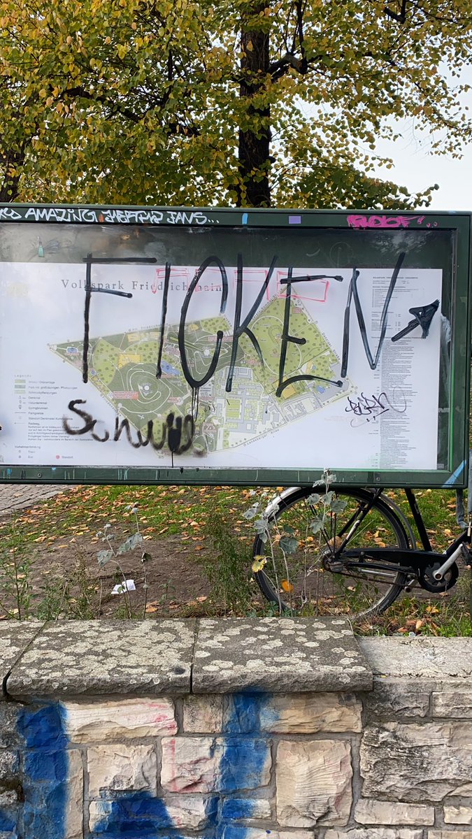 berliners3000's tweet photo. #volkspark #fhain #gayberlin #cruisingberlin https://t.co/r78BZrpi2I