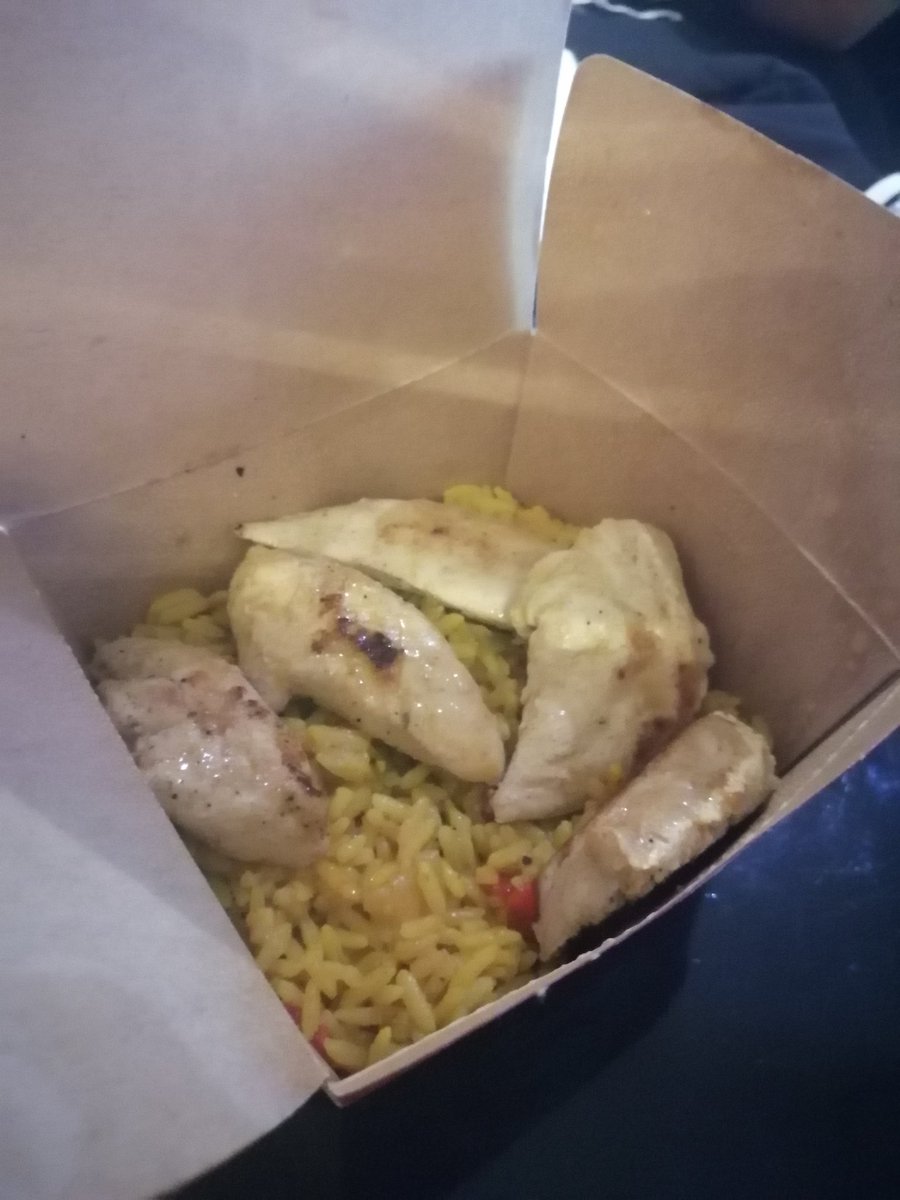 Nicolish2407's tweet photo. @NandosSA This ain't right at all https://t.co/9YNkwVVJk4